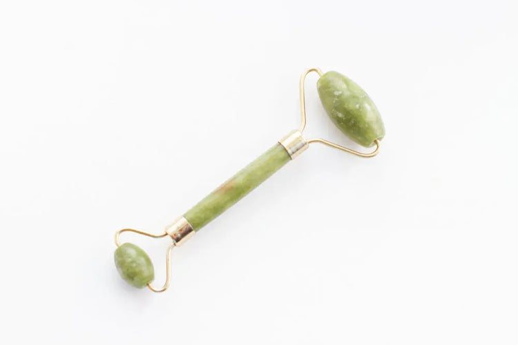 JADE FACE ROLLER. Reduces puffiness, tones skin + stimulates collagen Sweetwater Labs